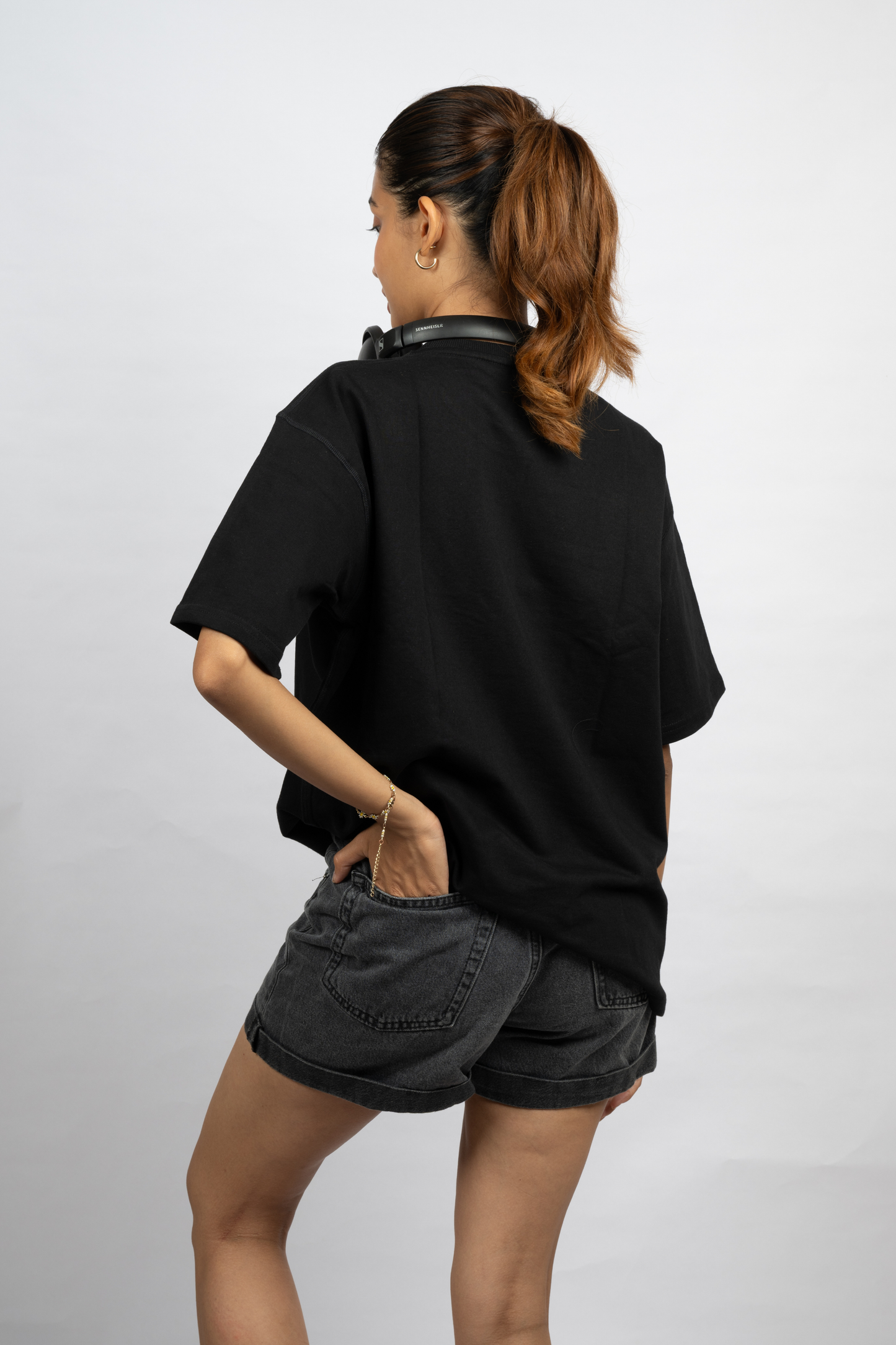 Oversized Aerella T Shirt | Black