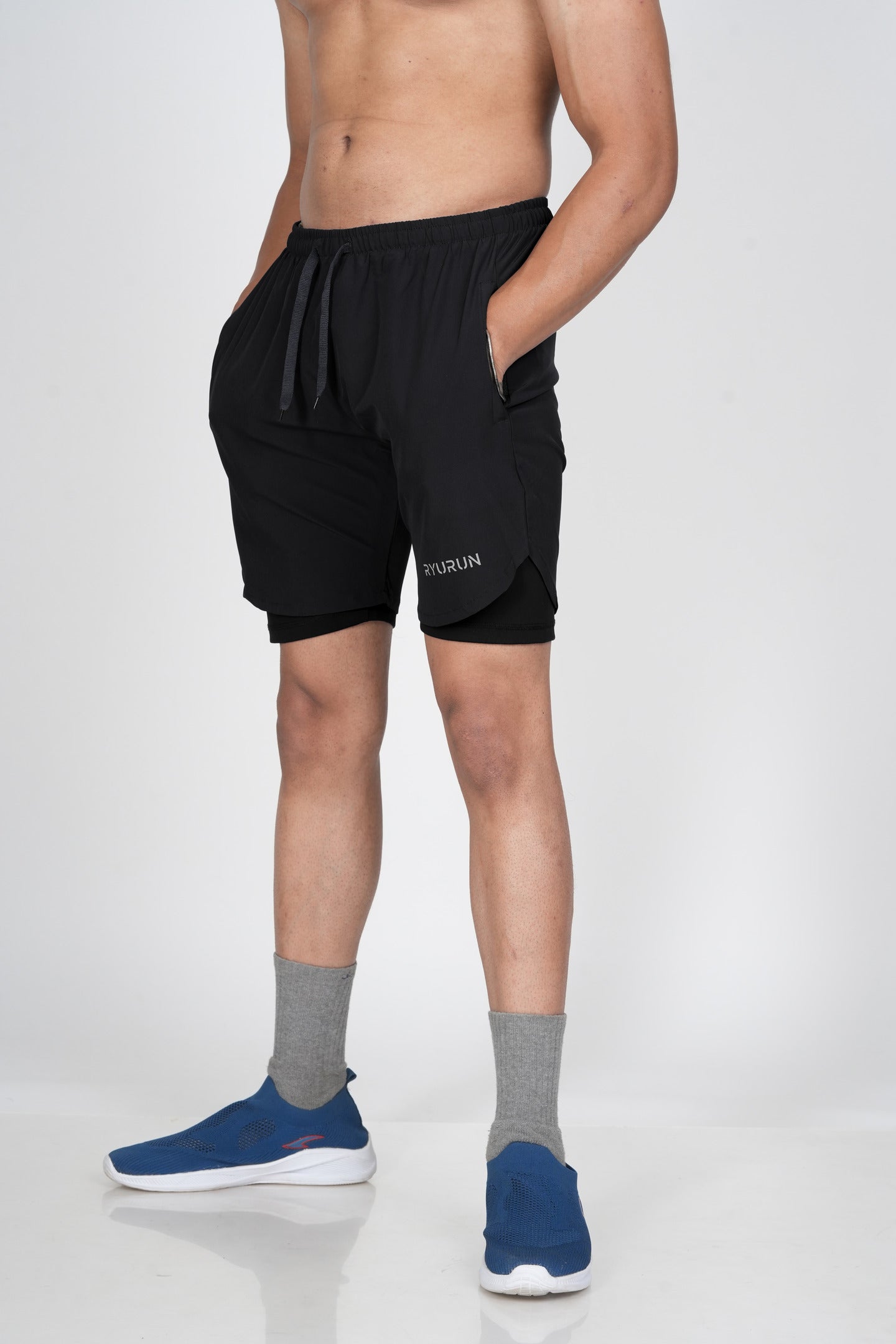 Men's Black Shorts – Left Side View Displaying Pocket Line and Side Profile